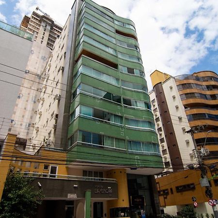 Elegancia Classica 100M Da Praia Na Rua 3700 P1397 Балнеариу-Камбориу Экстерьер фото