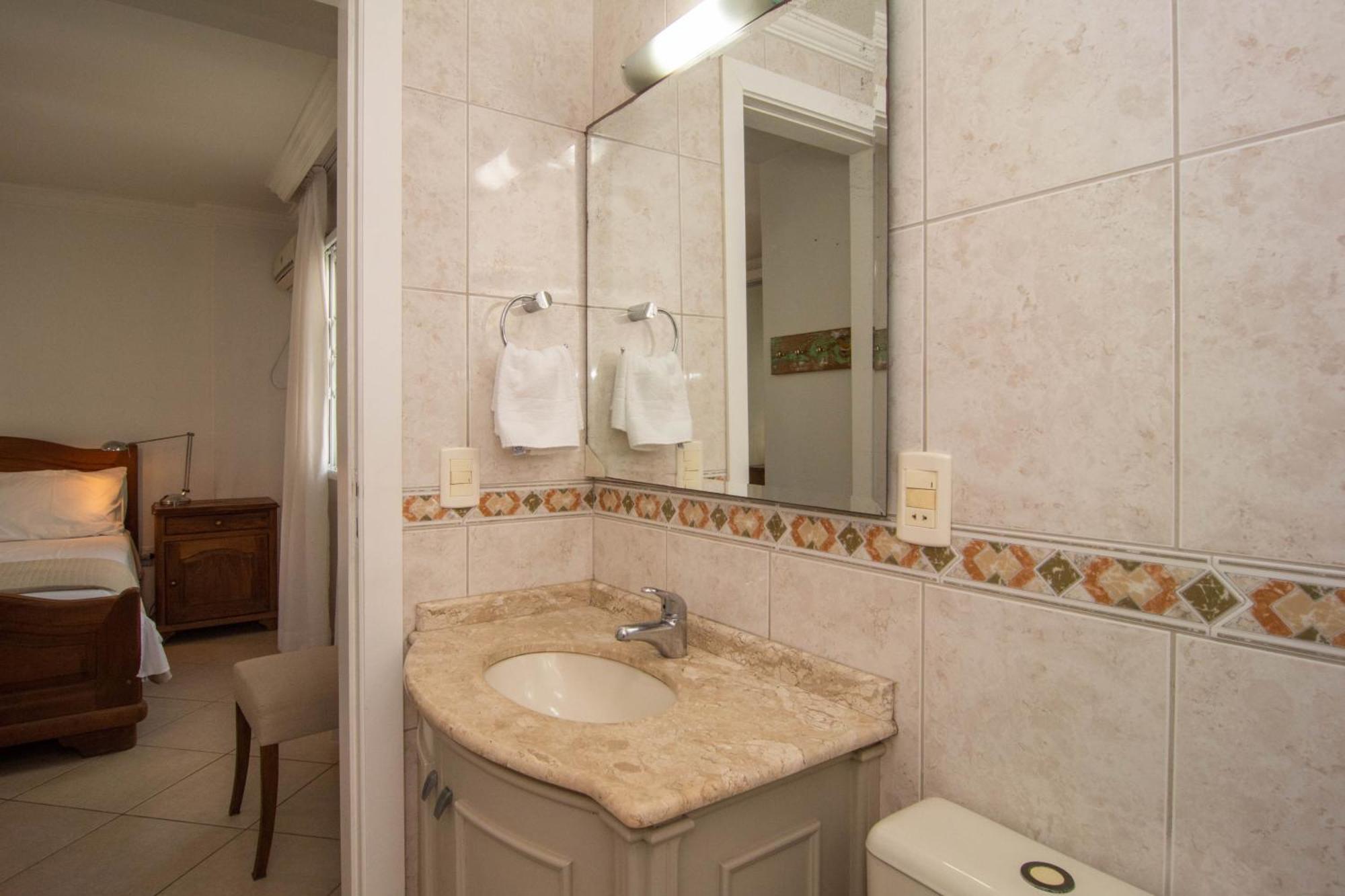 Elegancia Classica 100M Da Praia Na Rua 3700 P1397 Балнеариу-Камбориу Экстерьер фото
