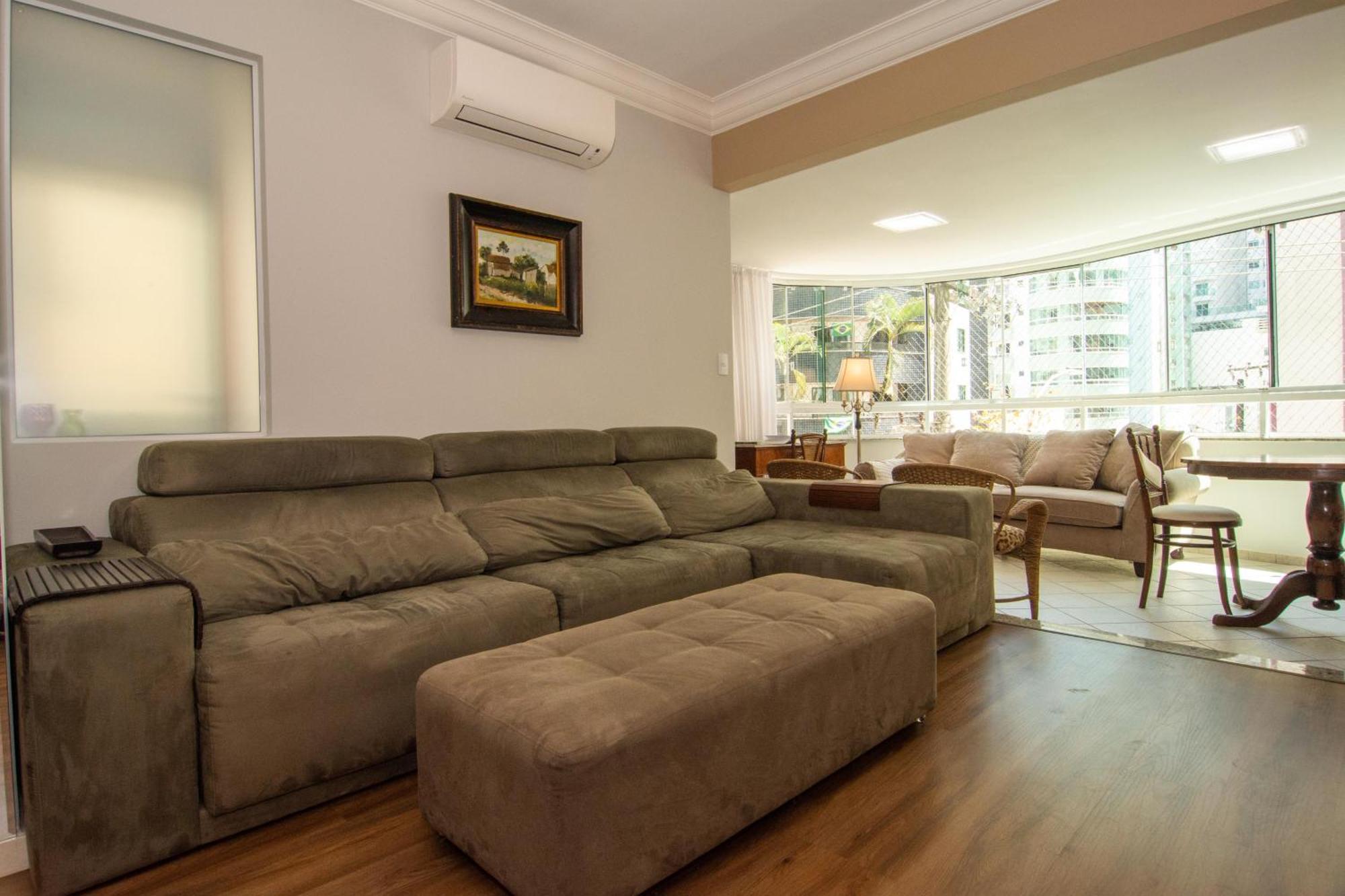 Elegancia Classica 100M Da Praia Na Rua 3700 P1397 Балнеариу-Камбориу Экстерьер фото