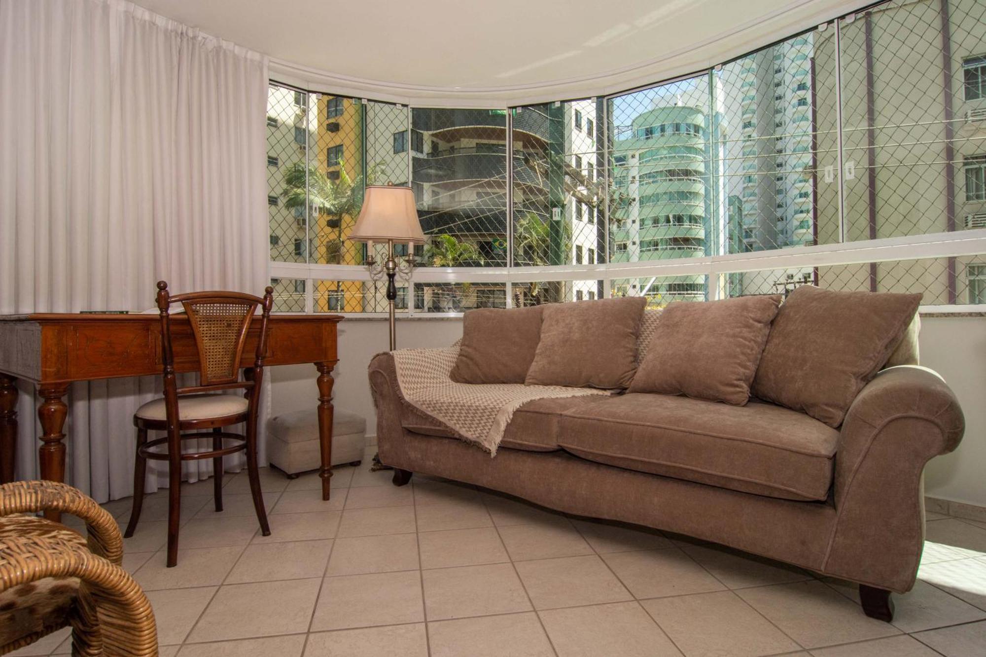 Elegancia Classica 100M Da Praia Na Rua 3700 P1397 Балнеариу-Камбориу Экстерьер фото